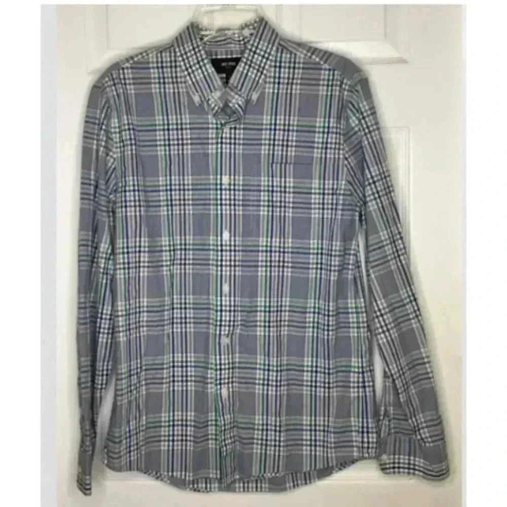 Lot of 2 men’s designer L/S button down shirts medium Varvatos jack spade